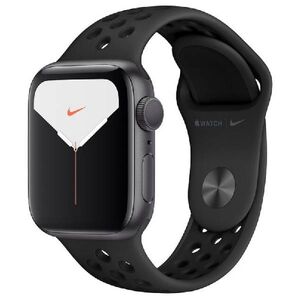 Watch Series 5 40mm A2092 Aluminum Case with Nike Sport Band 